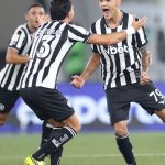 Imagem relativa a Com gol no último lance, Botafogo bate Santos na volta do Brasileirão