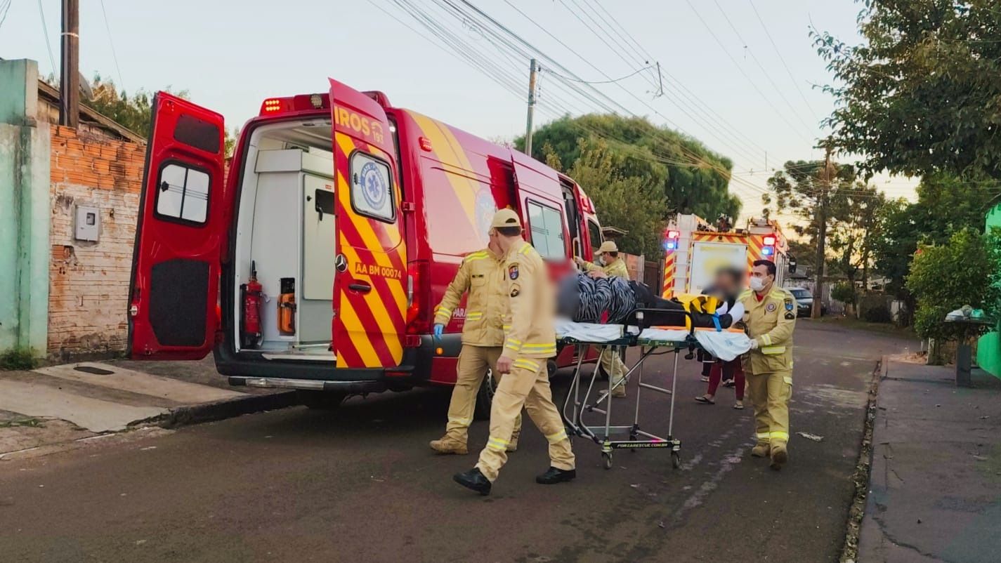 Mulher de 52 anos é socorrida pelo Corpo de Bombeiros na Rua Nivelles