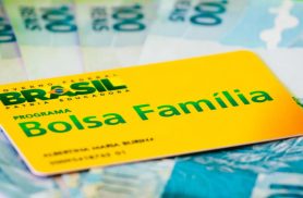 Dados oficiais mostram alta de beneficiários do Bolsa Família às vésperas da eleição