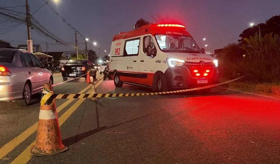 Motociclista morre após colisão com ônibus na Cidade Industrial Imagem referente a Motociclista morre após colisão com ônibus na Cidade Industrial
