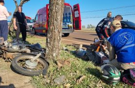 Acidente entre moto e Trailblazer mobiliza SIATE e SAMU no Bairro Santo Onofre, em Cascavel Acidente entre moto e Trailblazer mobiliza SIATE e SAMU no Bairro Santo Onofre, em Cascavel