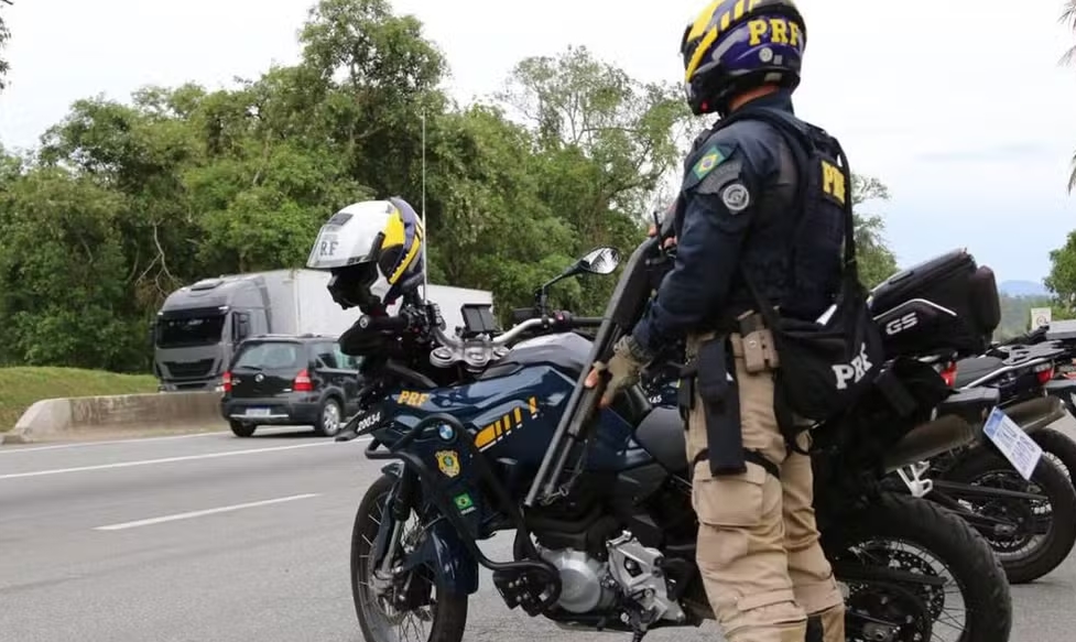 Imagem referente a Adolescente de 16 anos morre após fugir da PM e sofrer acidente na BR-369