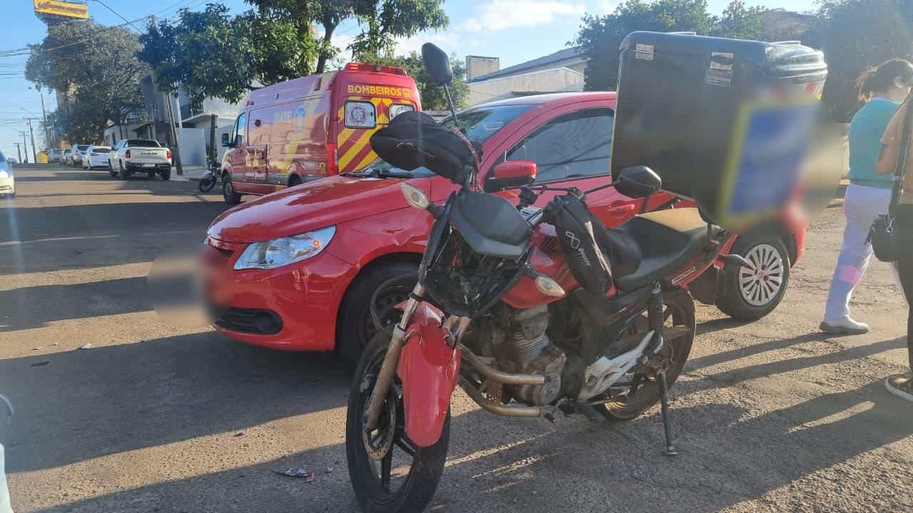 Acidente entre Gol e moto mobiliza Siate no São Cristóvão