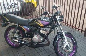 Motociclista empina moto, tenta fugir da PM e tem veículo apreendido em Cascavel Motociclista empina moto, tenta fugir da PM e tem veículo apreendido em Cascavel