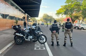 Operação conjunta flagra 40 motoristas fazendo transporte irregular de passageiros Operação conjunta flagra 40 motoristas fazendo transporte irregular de passageiros