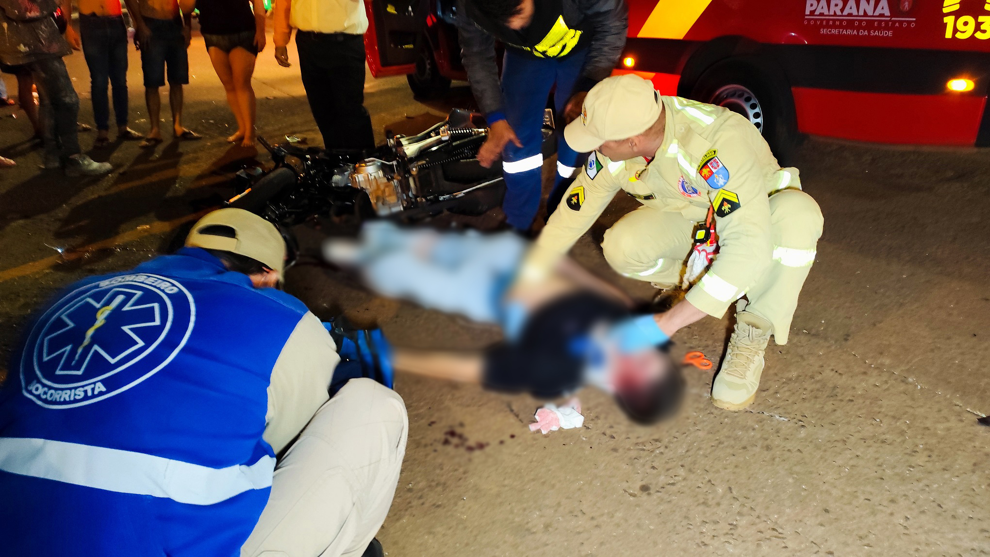 Motociclista fica entre a vida e a morte após colisão contra ônibus no Interlagos
