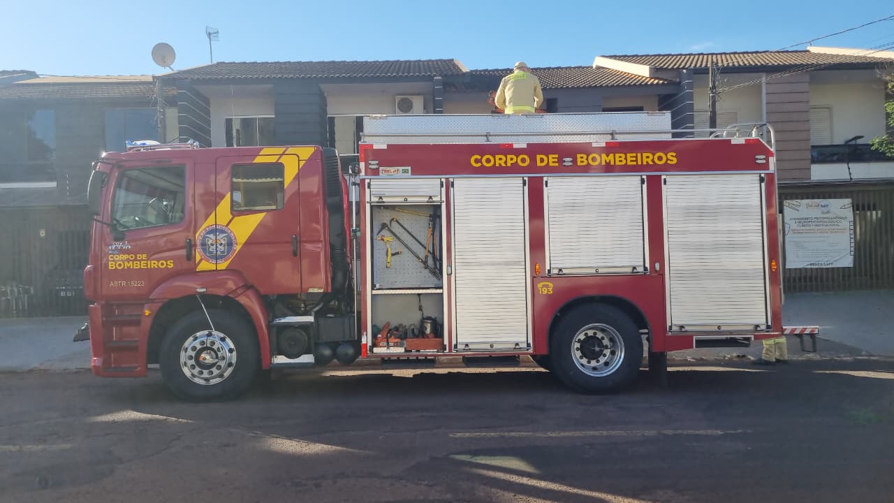 Bombeiros resgatam idoso com Alzheimer preso em quarto