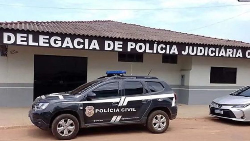 Mulher presa por matar a filha de um ano é encontrada morta dentro de delegacia Imagem referente a Mulher presa por matar a filha de um ano é encontrada morta dentro de delegacia