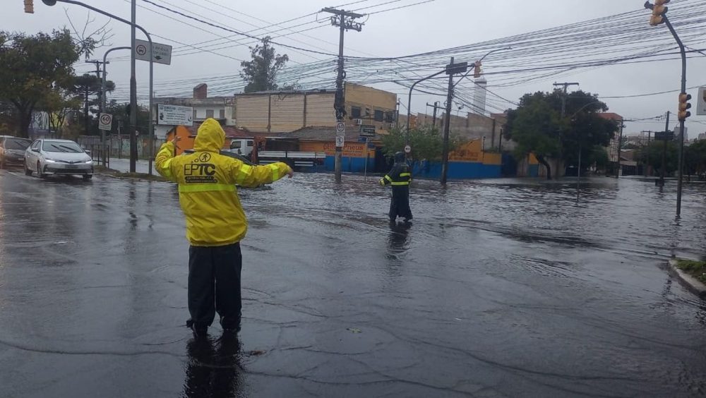 Chuva: governo reconhece situação de emergência em municípios do RS Imagem referente a Chuva: governo reconhece situação de emergência em municípios do RS