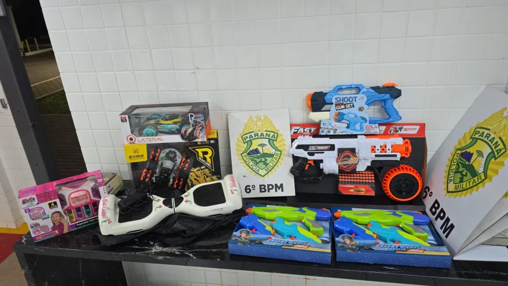 Ladrões são presos após furtarem brinquedos em empresa no Centro de Cascavel Imagem referente a Ladrões são presos após furtarem brinquedos em empresa no Centro de Cascavel