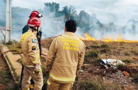 Moradores da Região Norte acordam com muita fumaça; Incêndio é registrado na Avenida das Pombas Moradores da Região Norte acordam com muita fumaça; Incêndio é registrado na Avenida das Pombas