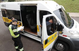 Transitar realiza 2ª vistoria obrigatória das vans do transporte escolar urbano