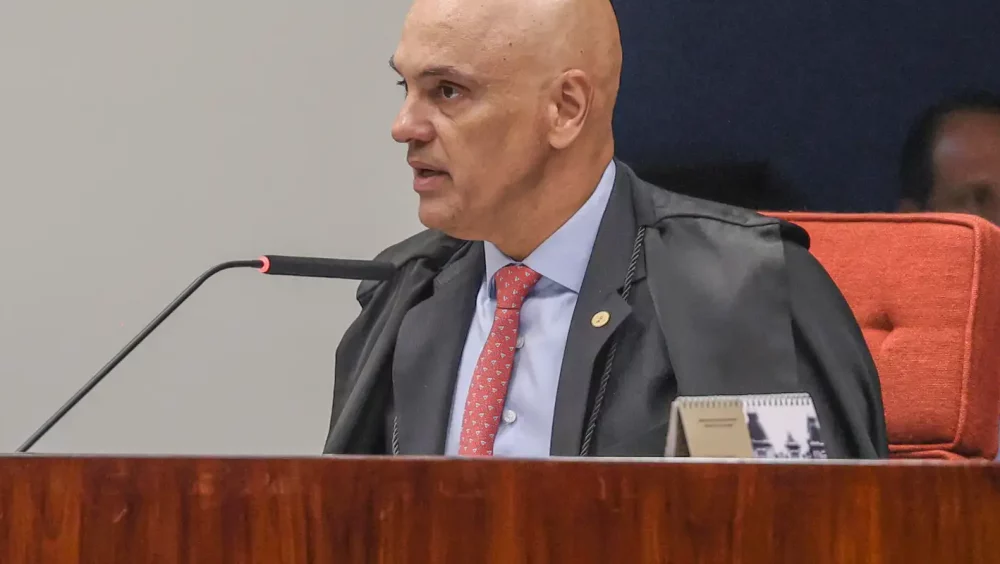 Moraes arquiva investigação contra Bolsonaro no caso Abin Paralela Imagem referente a Moraes arquiva investigação contra Bolsonaro no caso Abin Paralela