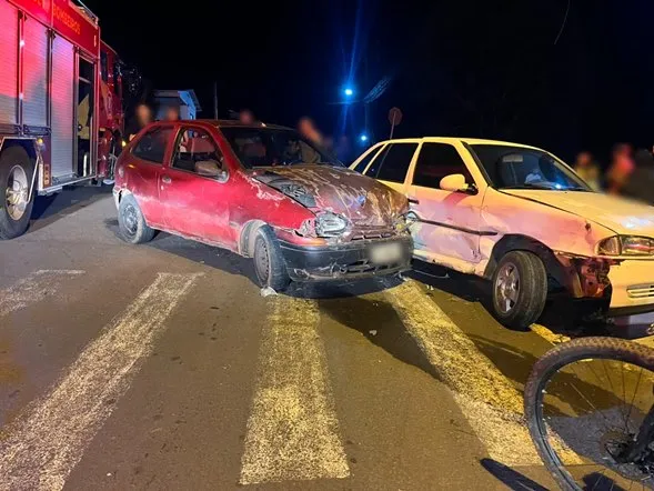 Condutor é preso por dirigir embriagado e se envolver em acidente Imagem referente a Condutor é preso por dirigir embriagado e se envolver em acidente