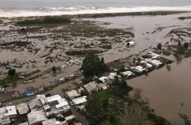Tempestade histórica causa mortes, destrói casas e isola milhares no Chile