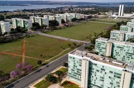 Governo nomeia 500 aprovados no CNU para carreiras transversais