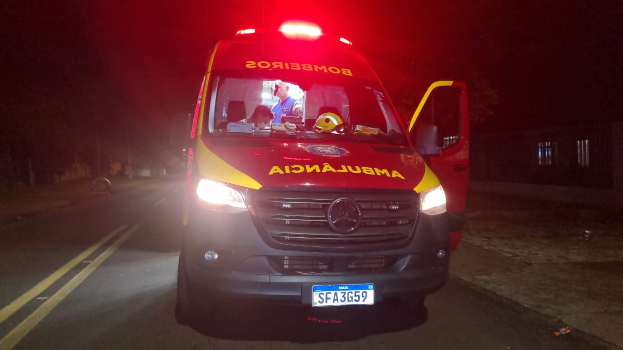 Homem fratura tornozelo em acidente no Floresta