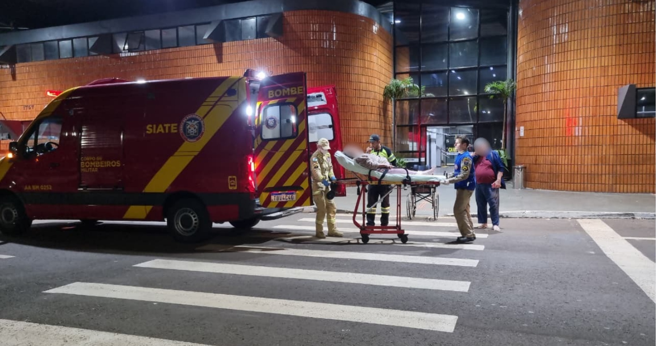 Idosa fica ferida ao cair em escada rolante na Rodoviária de Cascavel