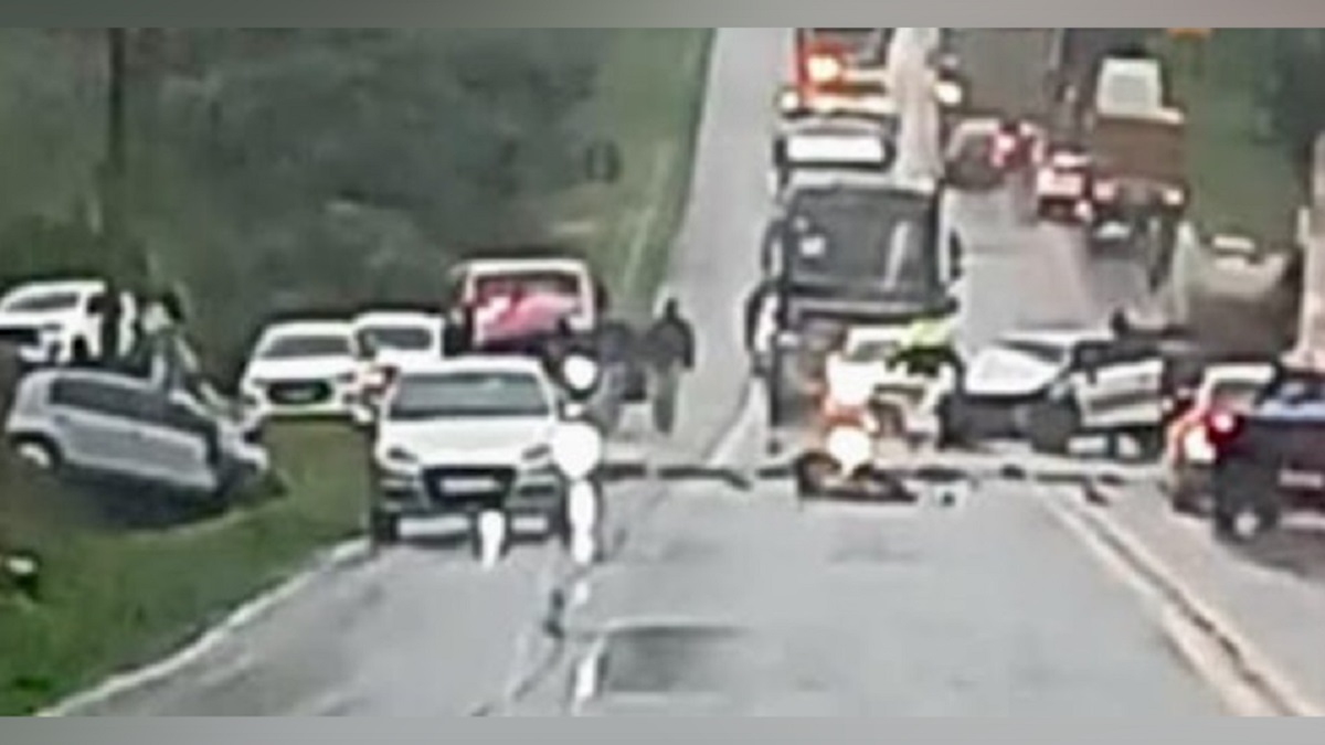 Imagem referente a Acidente gravíssimo na BR-277 deixa quatro mortos; equipes seguem em atendimento
