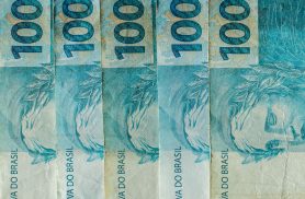 Caixa paga Bolsa Família de julho a beneficiários com NIS de final 4