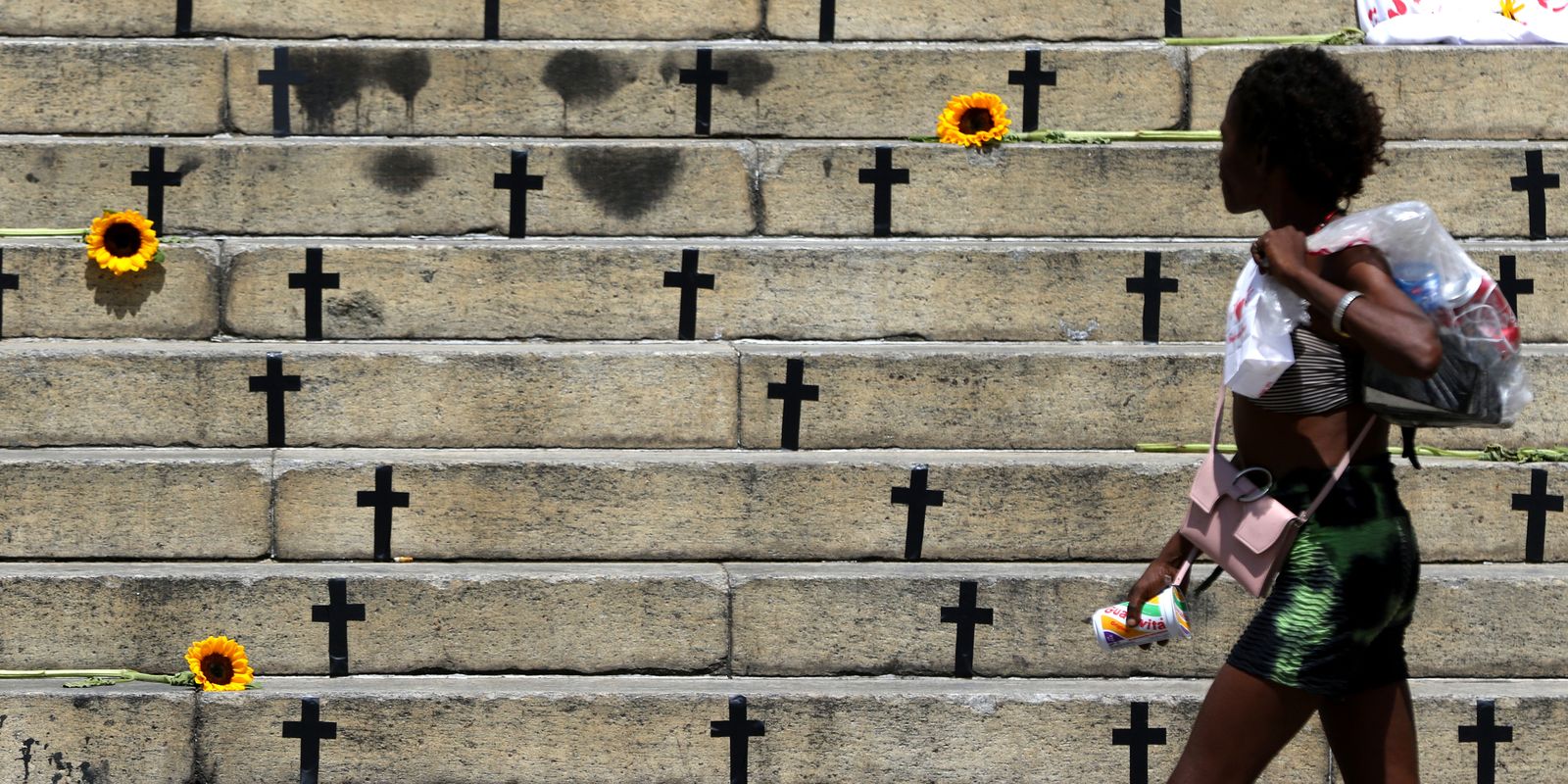 Mortes violentas caem 8,2% no país em 2025; feminicídios aumentam 4% Imagem referente a Mortes violentas caem 8,2% no país em 2025; feminicídios aumentam 4%