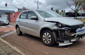 Forte colisão entre Gol e Fiesta é registrada no São Cristóvão