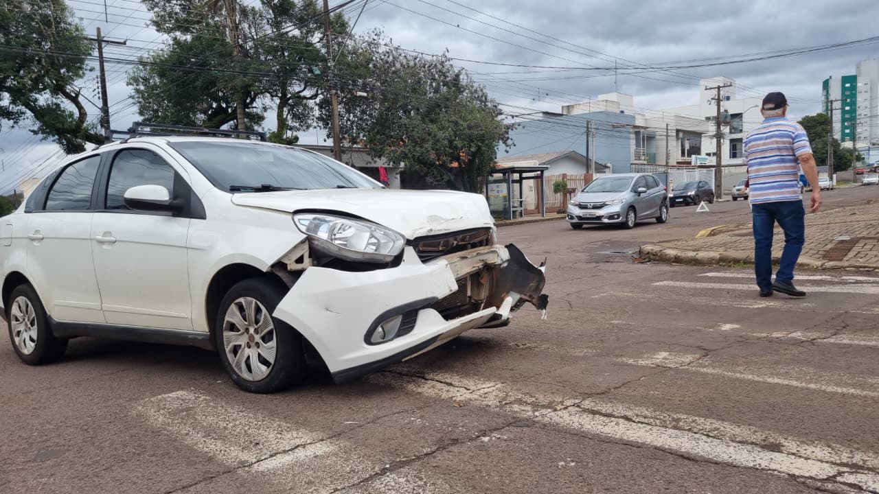 Idoso de 77 anos se envolve em pancada em cruzamento do Parque São Paulo