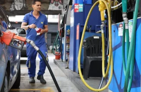 Subsídio de R$ 0,44 por litro da gasolina é prorrogado por 30 dias