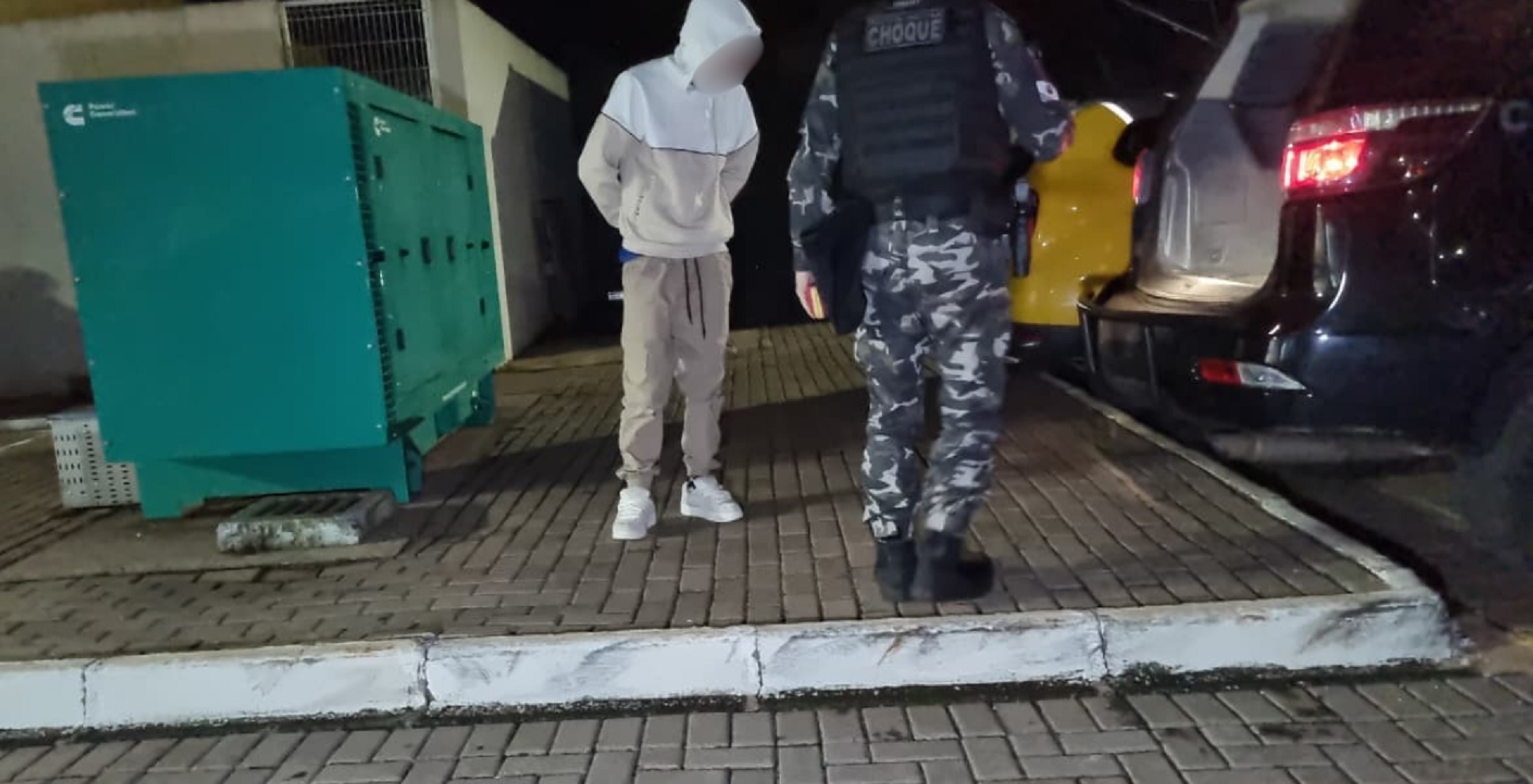 Rapaz é detido com pistola e munições no Cascavel Velho