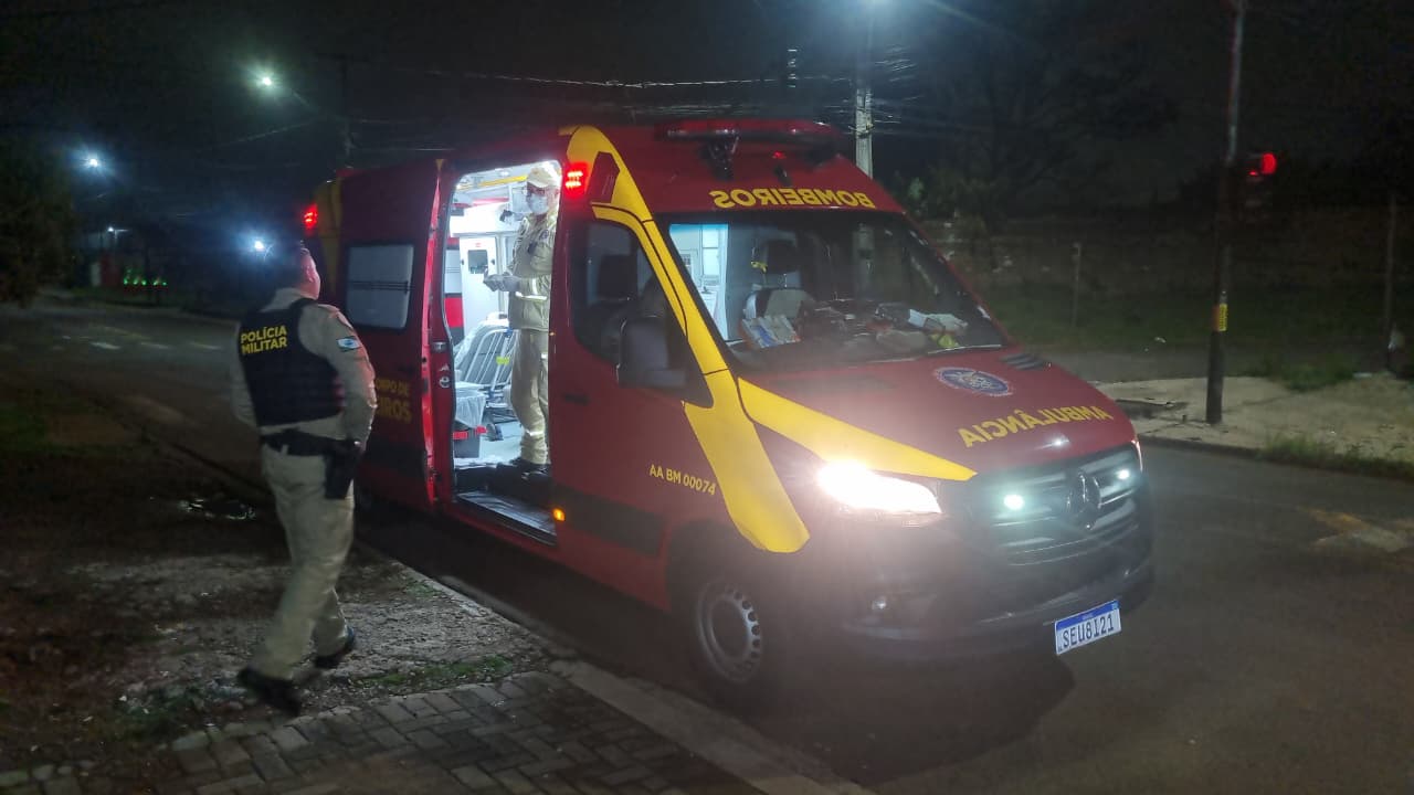 Homem é socorrido após levar pauladas na cabeça no Morumbi
