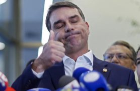 Filiação a outro partido trava candidatura de Flávio Bolsonaro à Presidência da República Filiação a outro partido trava candidatura de Flávio Bolsonaro à Presidência da República