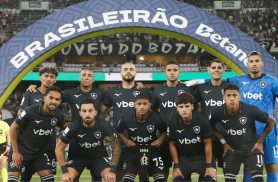 Botafogo esbarra no goleiro e fica no 0 a 0 contra o Vitória em jogo atrasado do Brasileirão