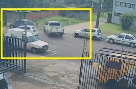Câmera registra acidente entre Amarok e Argo no Parque São Paulo