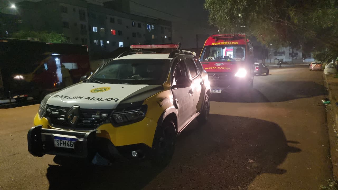 Homem é esfaqueado em confronto com companheira e perde movimentos da mão