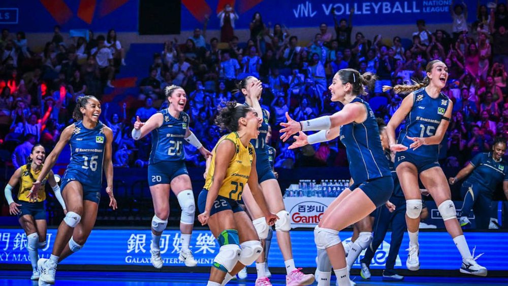 Imagem referente a Brasil bate favorita Itália e terá Turquia na final da Liga das Nações