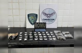 Homem é preso por tráfico de drogas em Cascavel após abordagem da ROMU na Avenida Tito Muffato