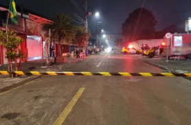 Homem é morto a tiros em distribuidora de bebidas e duas mulheres também são baleadas Homem é morto a tiros em distribuidora de bebidas e duas mulheres também são baleadas
