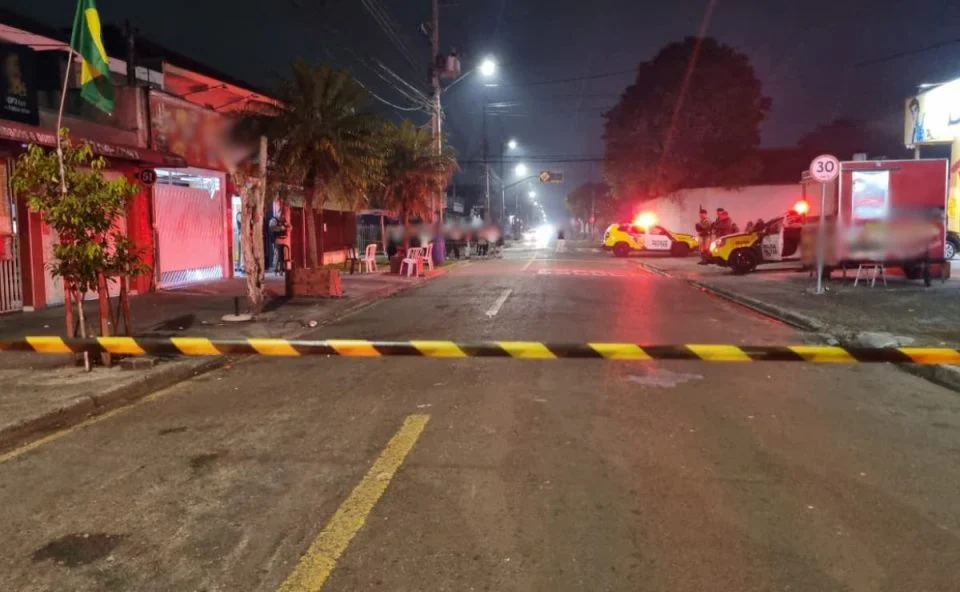 Imagem referente a Homem é morto a tiros em distribuidora de bebidas e duas mulheres também são baleadas