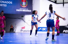 Stein Cascavel vence de virada o Patinhas e segue invicto na Liga Feminina de Futsal