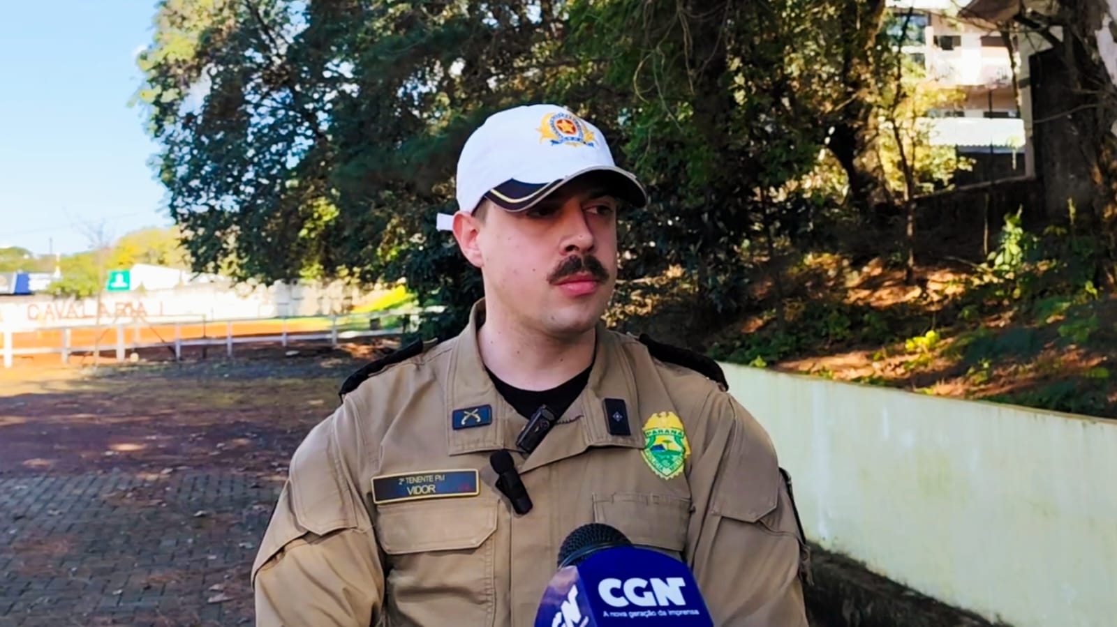 Motorista que atropelou idoso em Cascavel tentou se desfazer de garrafas antes da abordagem, diz PM