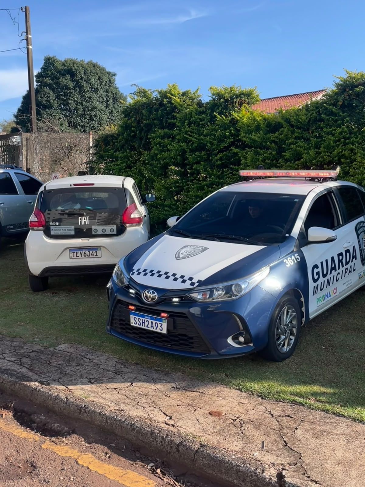 Imagem referente a Guarda Municipal recupera Fiat Mobi furtado horas após o crime em Cascavel