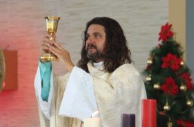 Arquidiocese de Cascavel afasta padre Eduardo Bobki do exercício público do ministério sacerdotal