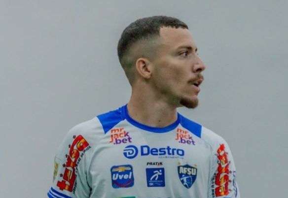Cascavel Futsal anuncia a contratação do fixo Léo Maciel para a sequência da temporada