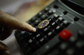 Prévia da inflação oficial fica em 0,06% em julho, diz IBGE