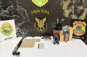 BPFRON e PF apreendem armas, munições e mercadorias de descaminho na BR-277, em Cascavel