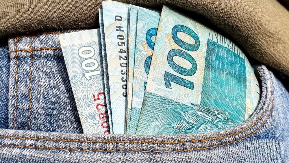 FGTS: 138 milhões de trabalhadores receberão R$ 13 bilhões de lucros Imagem referente a FGTS: 138 milhões de trabalhadores receberão R$ 13 bilhões de lucros