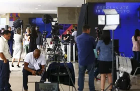 Fórum pede compromisso de candidatos com comunicação democrática