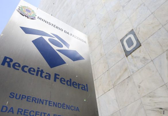 Receita classifica mais 17 empresas como devedoras contumazes