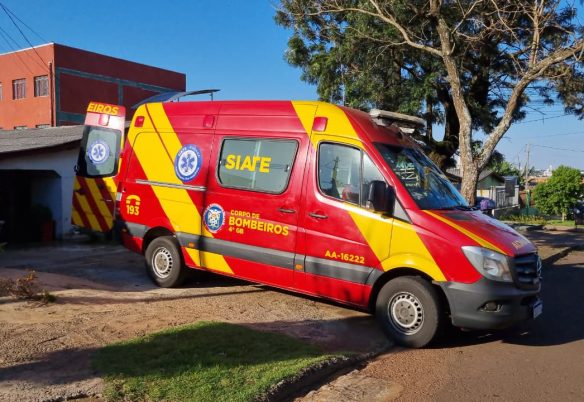 Idosa tem contusão no quadril após acidente doméstico no Santa Cruz