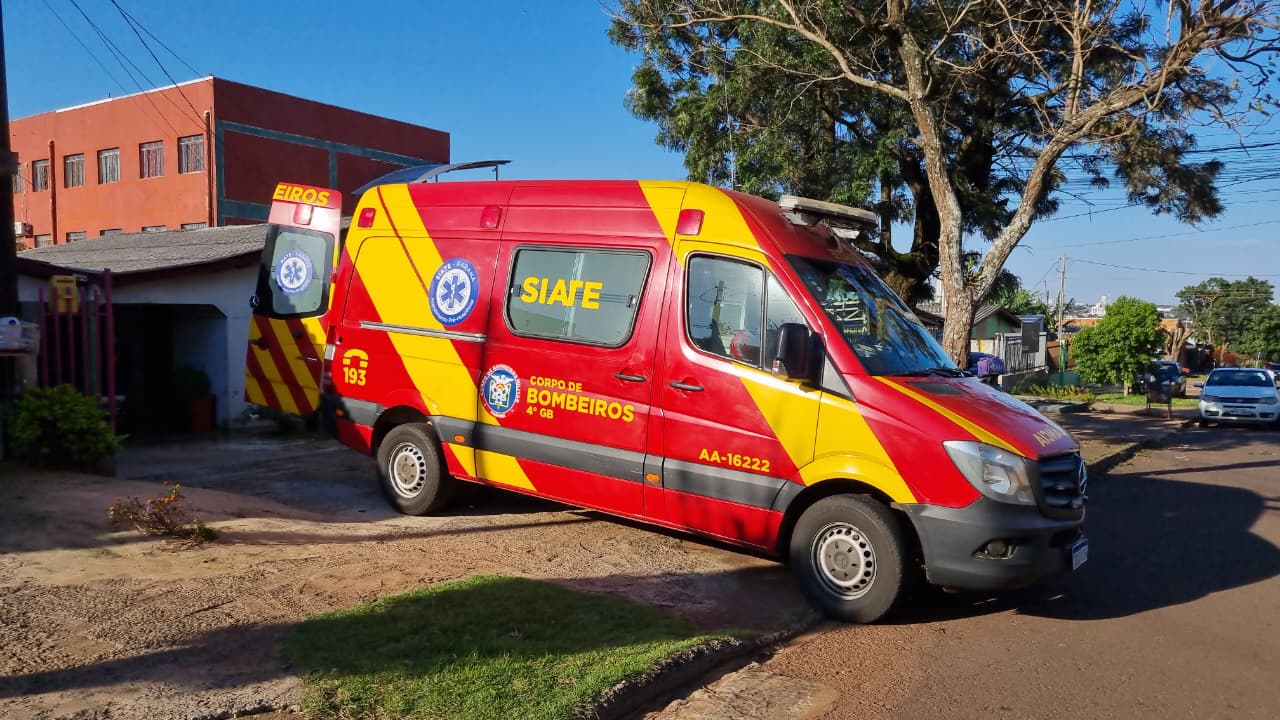 Idosa tem contusão no quadril após acidente doméstico no Santa Cruz